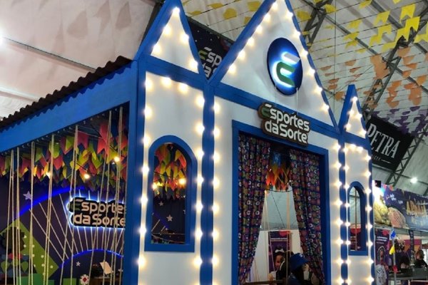 Tabata apaga crítica a bets que patrocinam festas do namorado prefeito