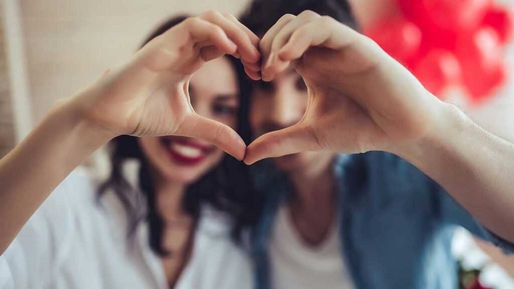 Os maiores desafios que casais de signos incompatíveis enfrentam