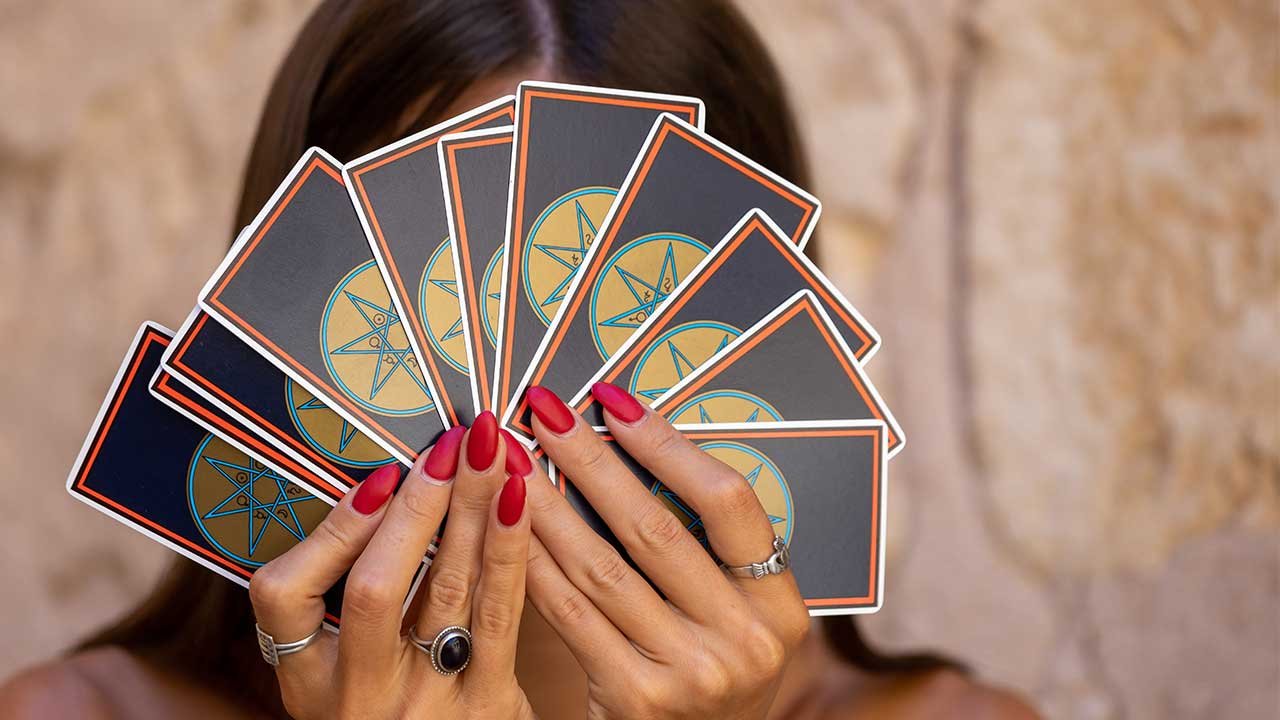 Veja as previsões do tarot para o seu signo em Julho